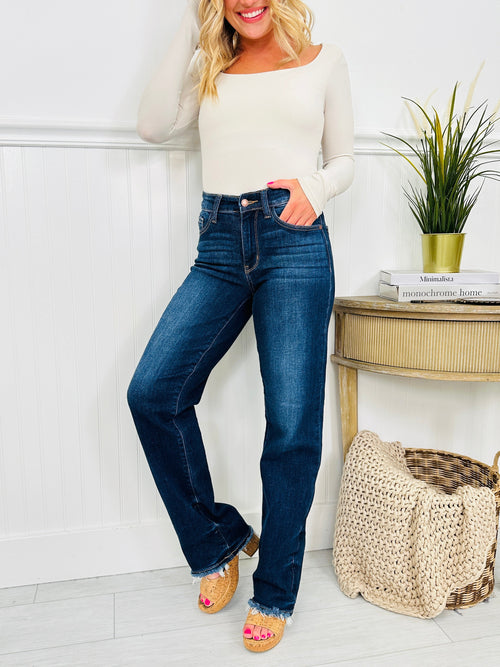 Women’s High-Rise Comfort Stretch Straight Leg Jeans