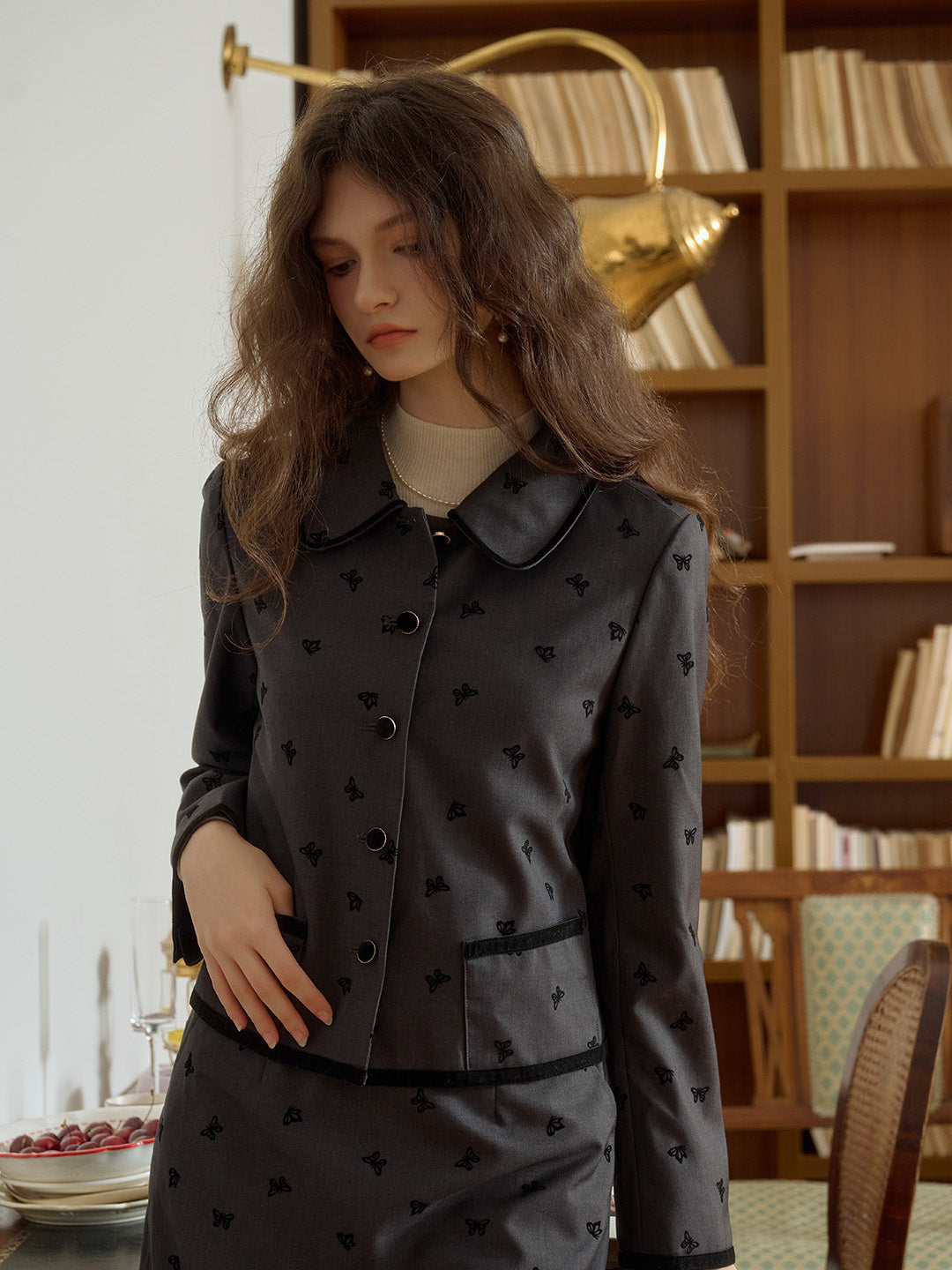 Vintage Peter Pan Collar Butterfly Flocking Pocket Jacket