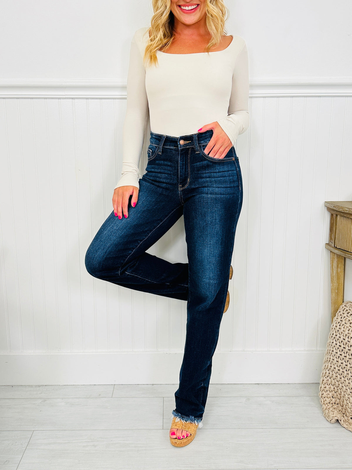Women’s High-Rise Comfort Stretch Straight Leg Jeans