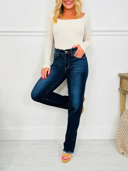 Women’s High-Rise Comfort Stretch Straight Leg Jeans