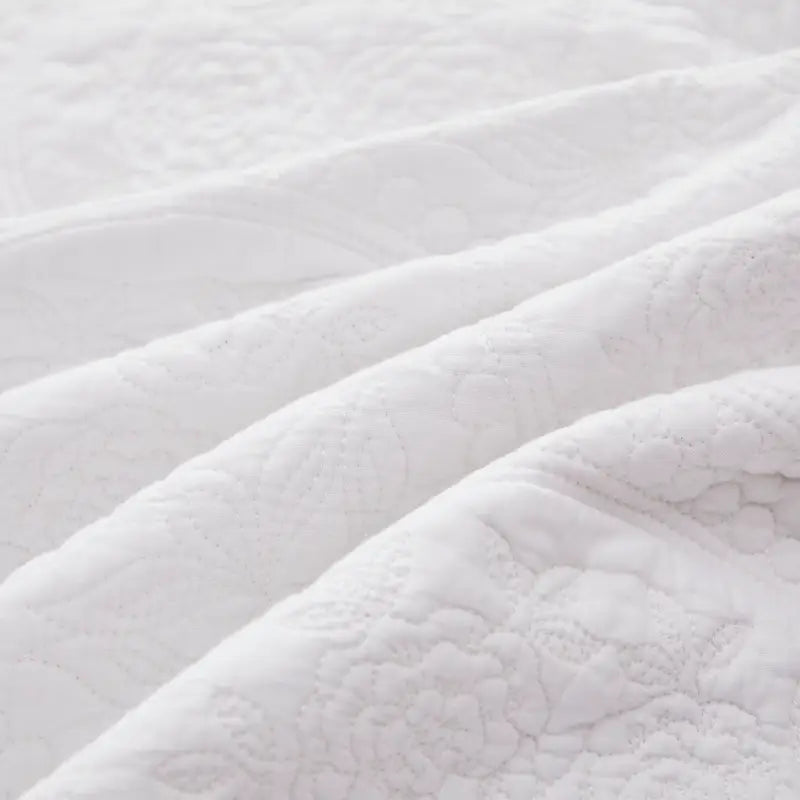 Quilt Bedding Set-White Rose Garden