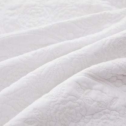 Quilt Bedding Set-White Rose Garden