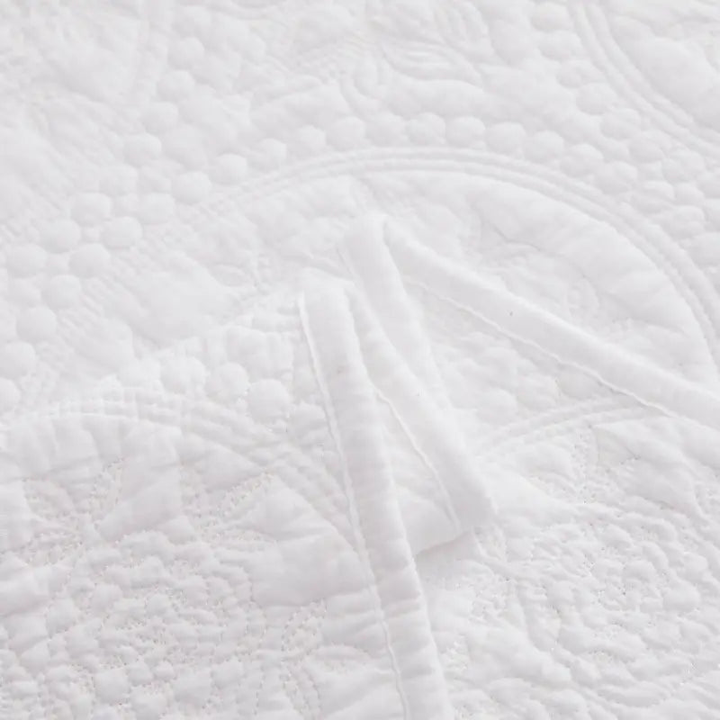 Quilt Bedding Set-White Rose Garden