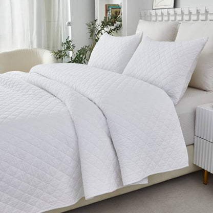 Quilt Bedding Set-White Botanical Flower